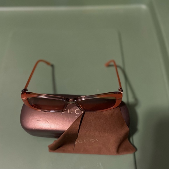 Gucci Prescription Eyeglass - Picture 4 of 6